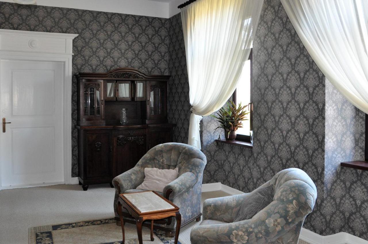 Folwark Goscino-Dwor Bed & Breakfast Bagian luar foto