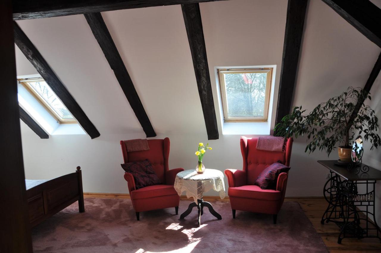 Folwark Goscino-Dwor Bed & Breakfast Bagian luar foto