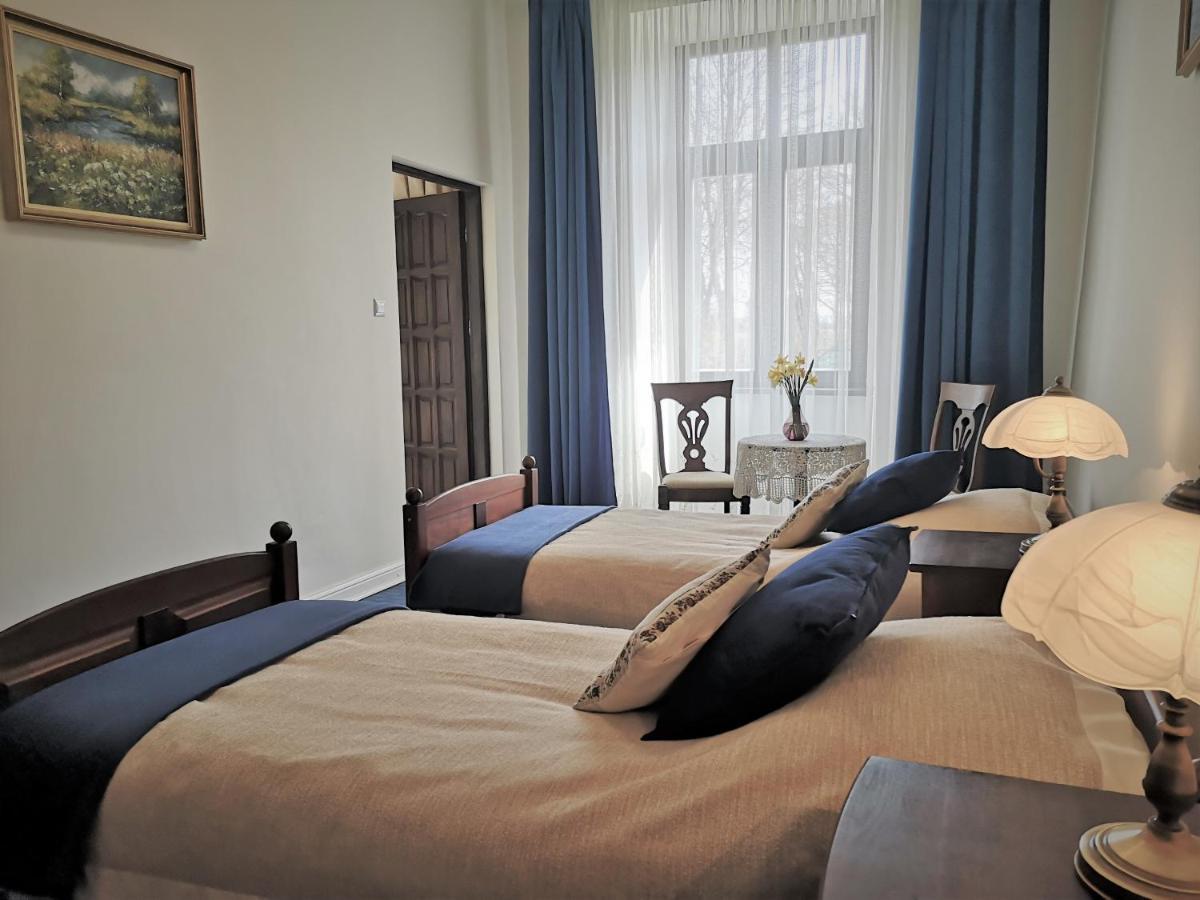 Folwark Goscino-Dwor Bed & Breakfast Bagian luar foto