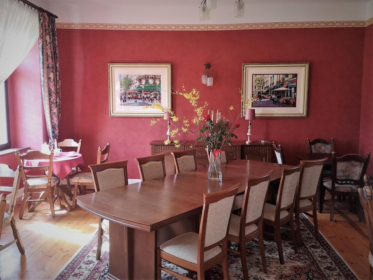 Folwark Goscino-Dwor Bed & Breakfast Bagian luar foto