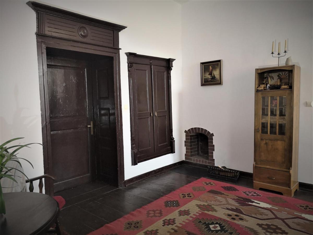 Folwark Goscino-Dwor Bed & Breakfast Bagian luar foto