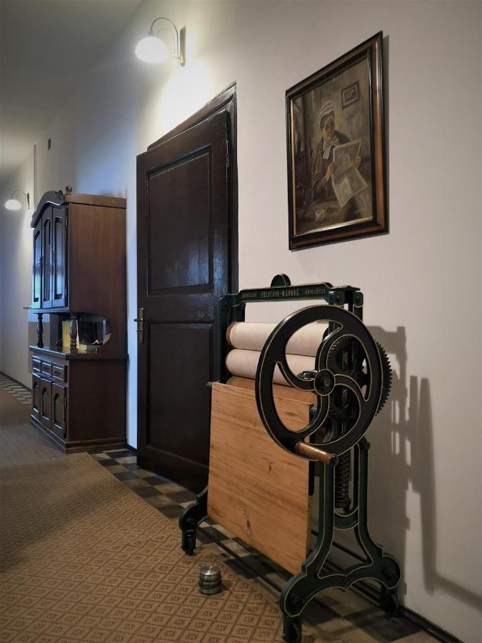 Folwark Goscino-Dwor Bed & Breakfast Bagian luar foto